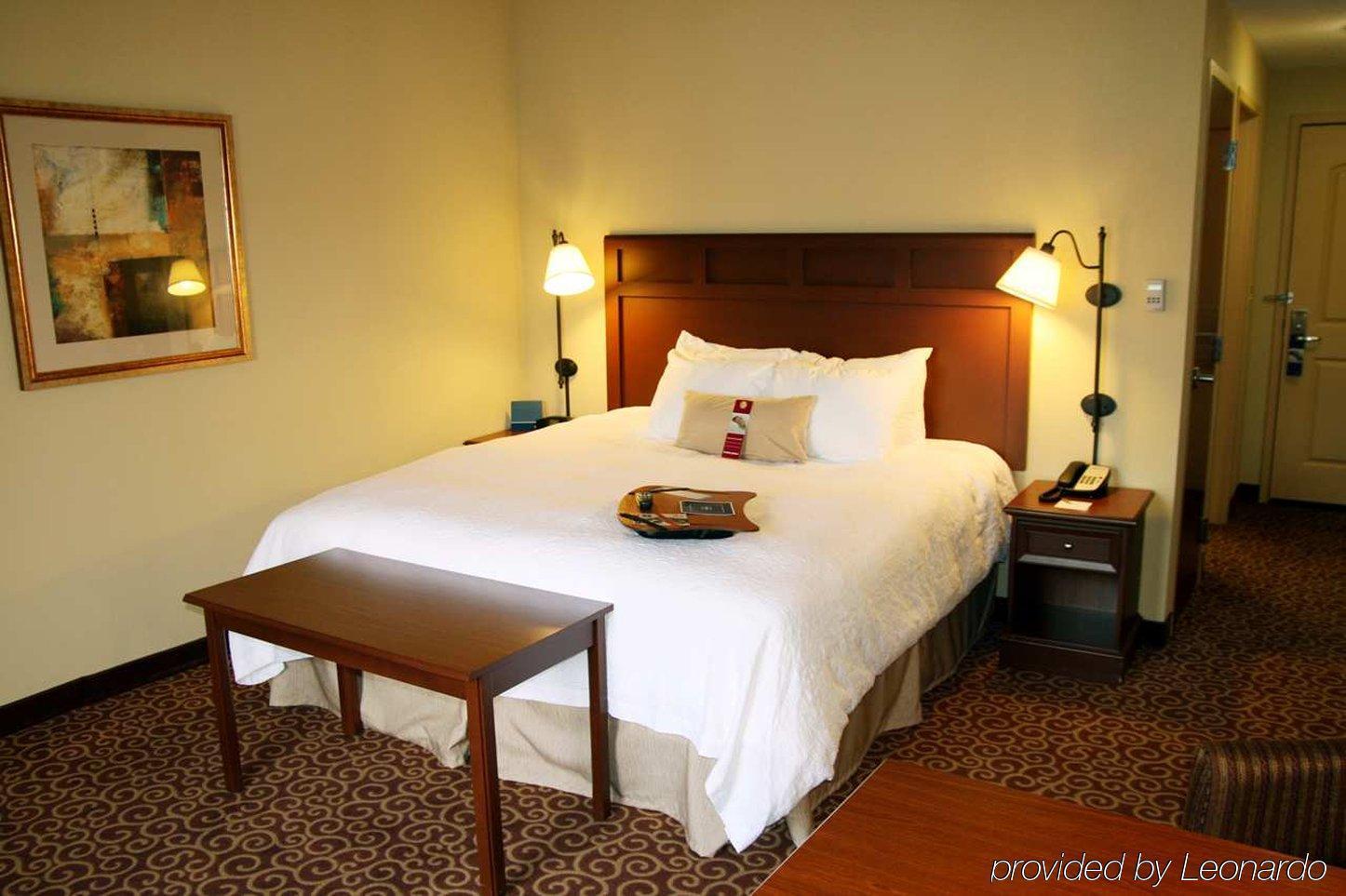 Comfort Inn & Suites Kansas City Downtown Екстериор снимка