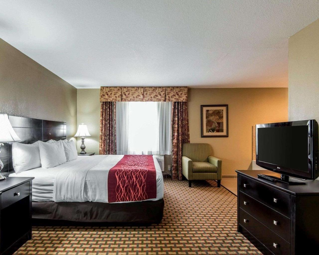 Comfort Inn & Suites Kansas City Downtown Екстериор снимка